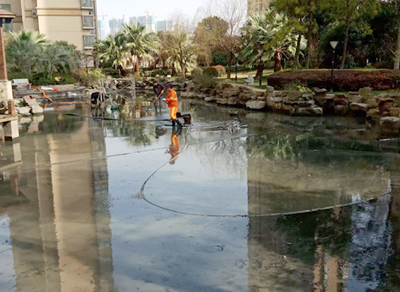 彭山景观池淤泥清理